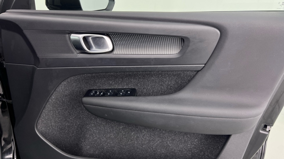 Used Volvo XC40 2021 for sale - 76609631: Photo 29