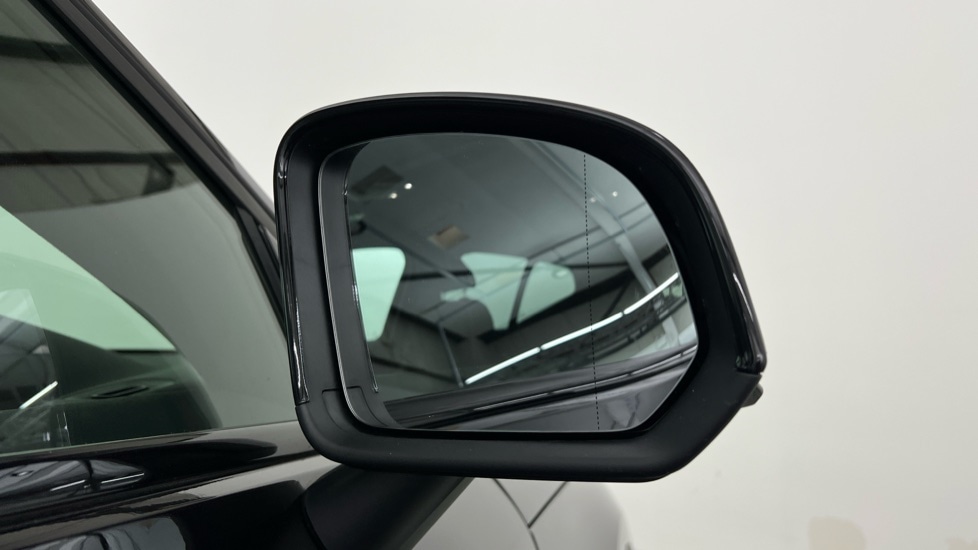 Used Volvo XC40 2021 for sale - 76609631: Photo 32