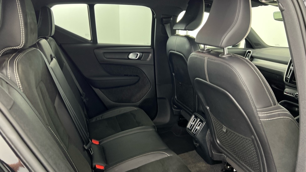 Used Volvo XC40 2021 for sale - 76609631: Photo 6