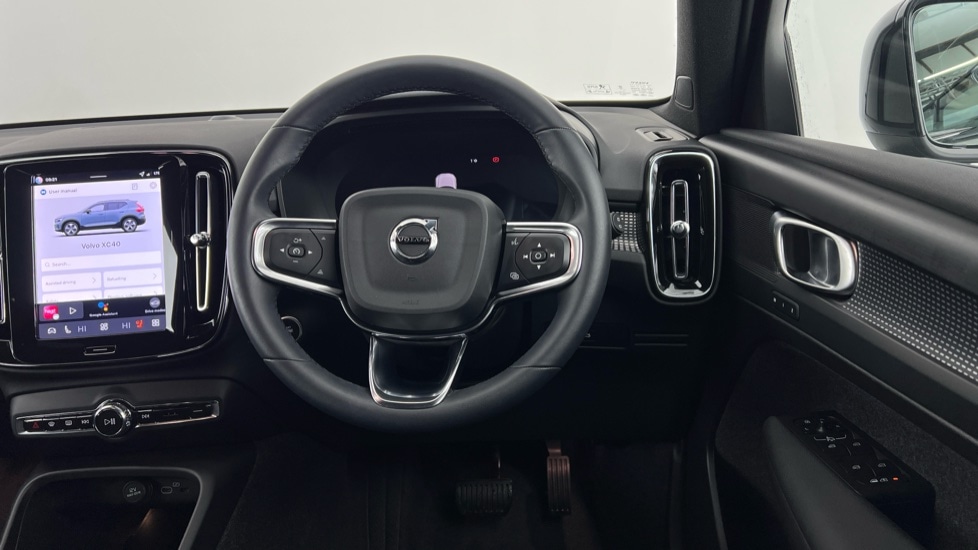 Used Volvo XC40 2025 for sale - 77316056: Photo 10