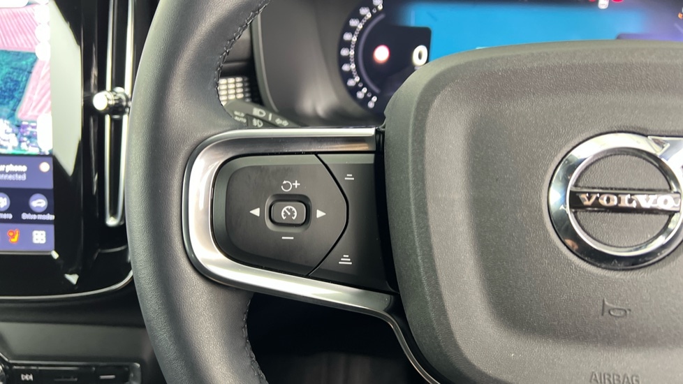 Used Volvo XC40 2025 for sale - 77316056: Photo 21