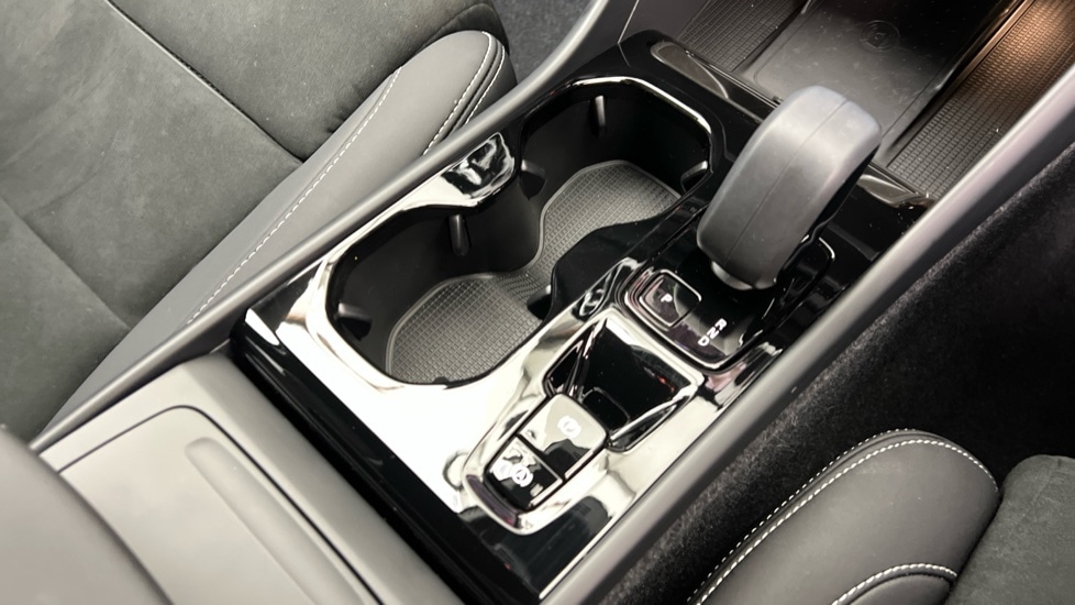 Used Volvo XC40 2025 for sale - 77316056: Photo 25