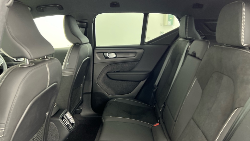 Used Volvo XC40 2025 for sale - 77316056: Photo 33