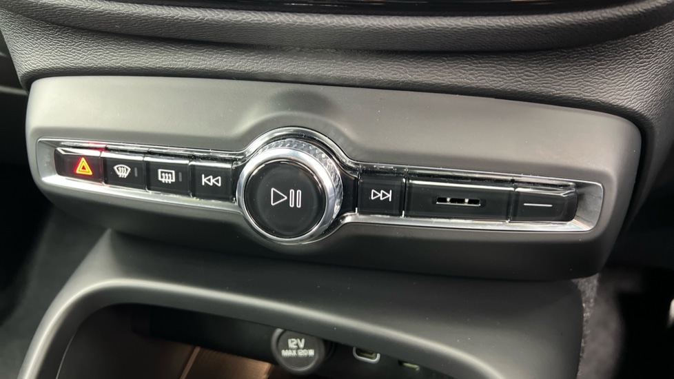 Used Volvo XC40 2025 for sale - 77316056: Photo 51