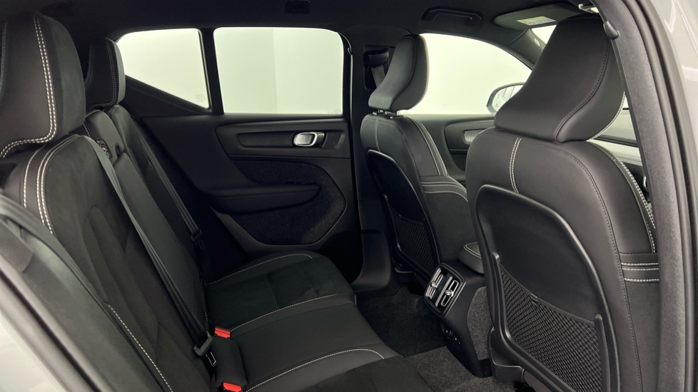 Used Volvo XC40 2025 for sale - 77316056: Photo 6