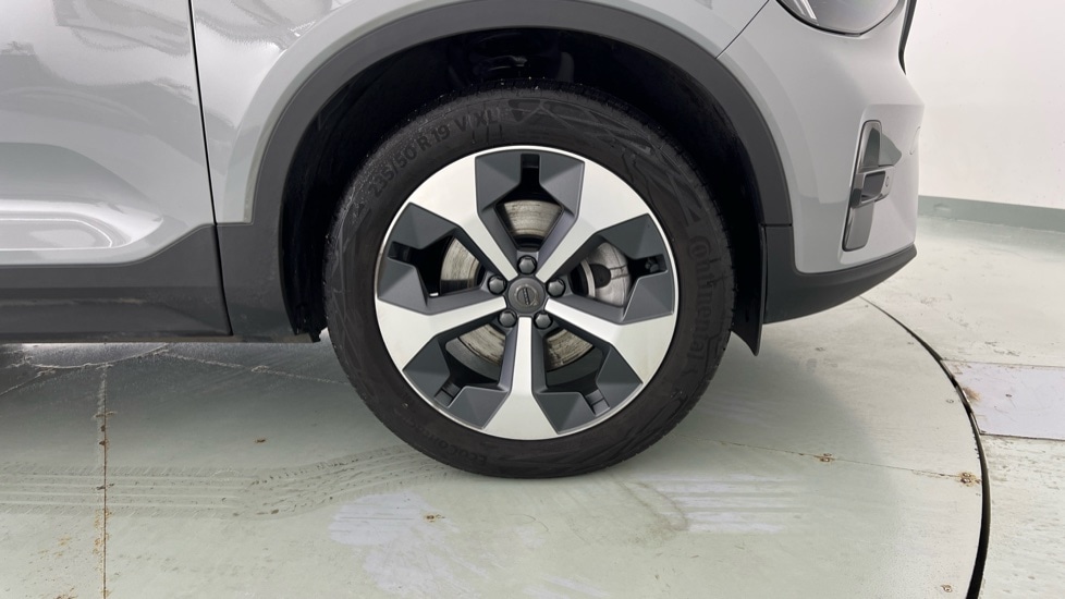 Used Volvo XC40 2025 for sale - 77316056: Photo 67