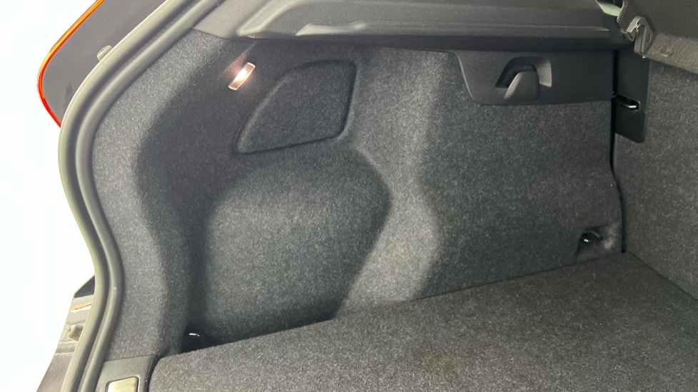 Used Volvo XC40 2022 for sale - 76894551: Photo 56