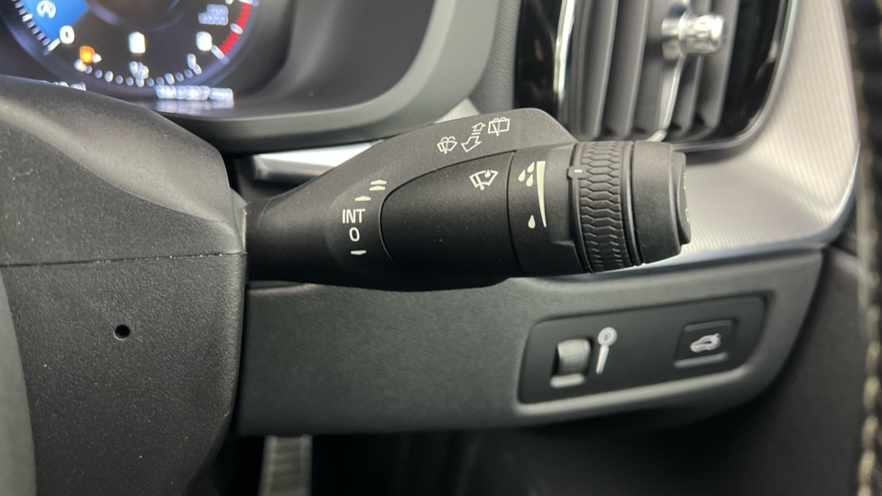 Used Volvo XC60 2020 for sale - 77316078: Photo 23