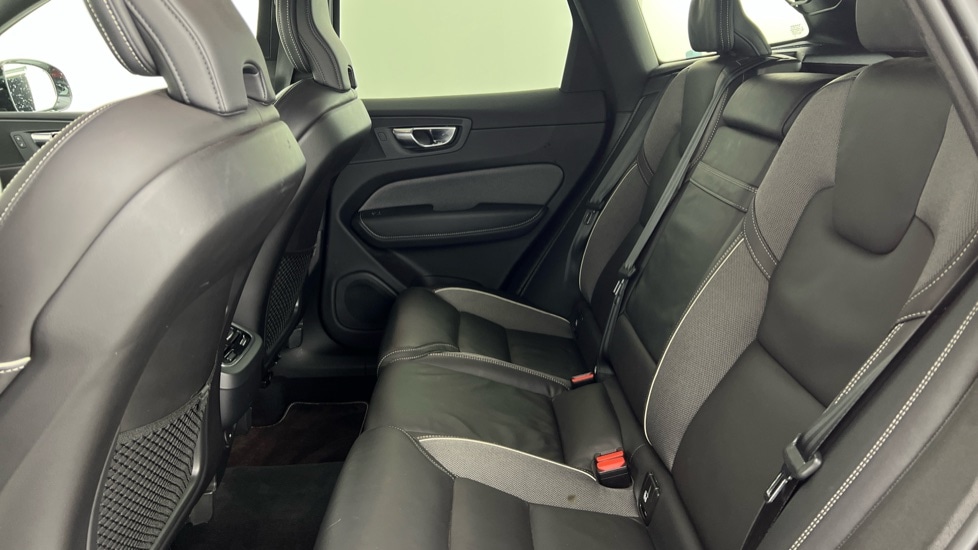 Used Volvo XC60 2020 for sale - 77316078: Photo 33