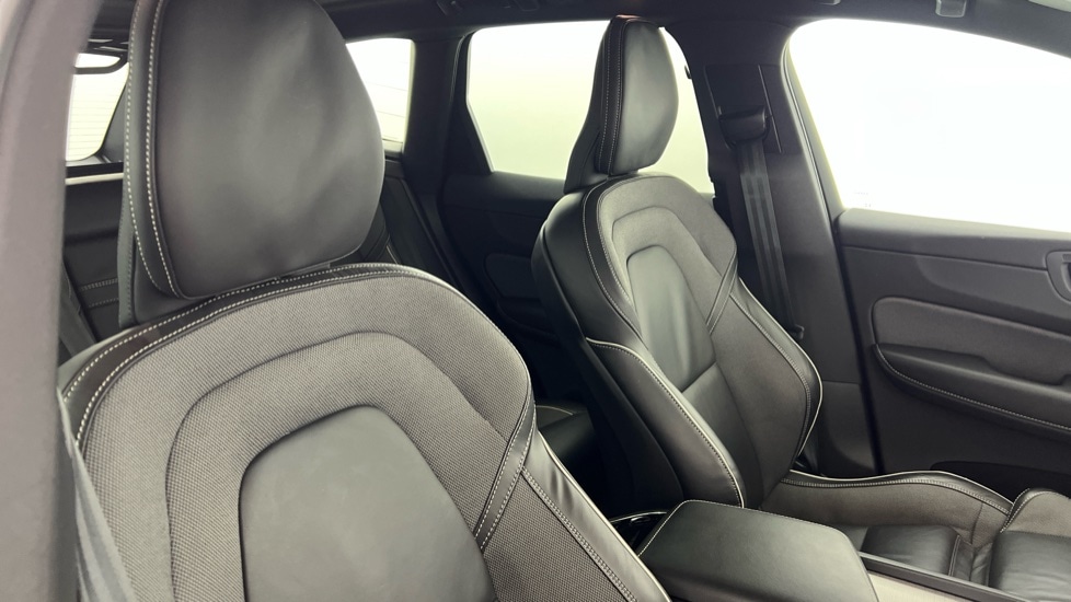 Used Volvo XC60 2020 for sale - 77316078: Photo 38