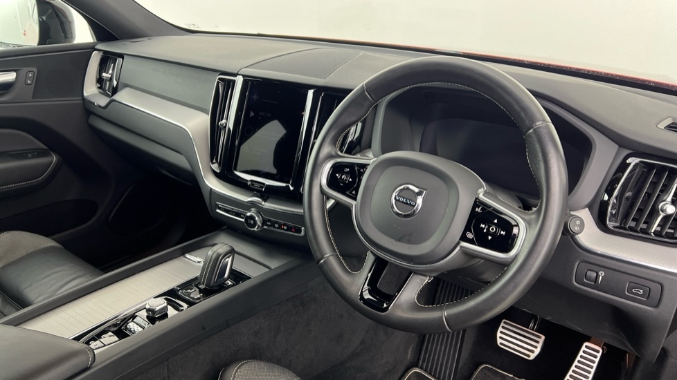 Used Volvo XC60 2020 for sale - 77316078: Photo 4