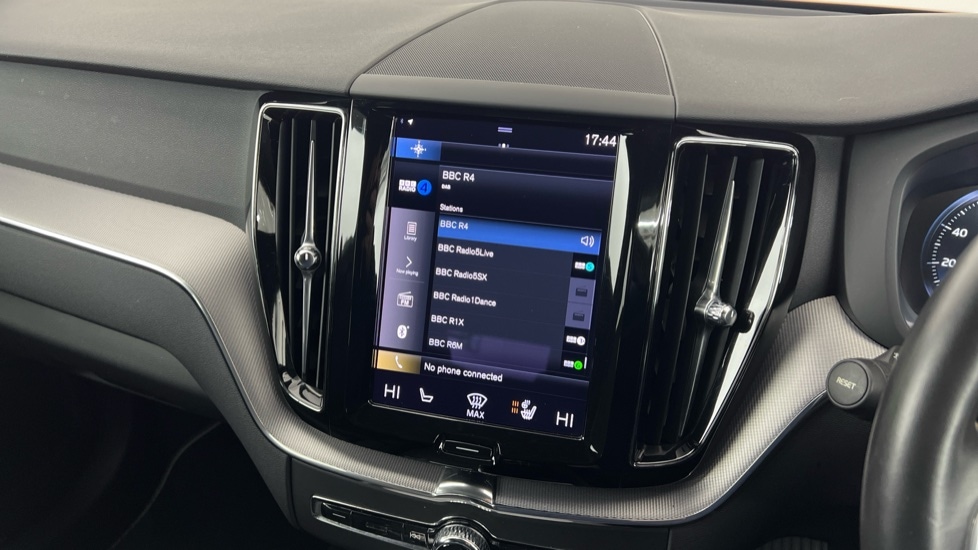 Used Volvo XC60 2020 for sale - 77316078: Photo 42