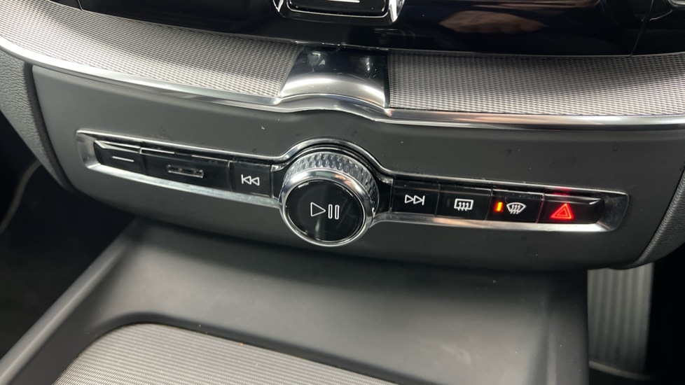 Used Volvo XC60 2020 for sale - 77316078: Photo 47