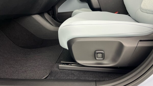 Used Volvo EX30 2025 for sale - 76018199: Photo 52