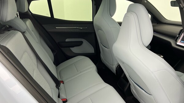 Used Volvo EX30 2025 for sale - 76018199: Photo 6