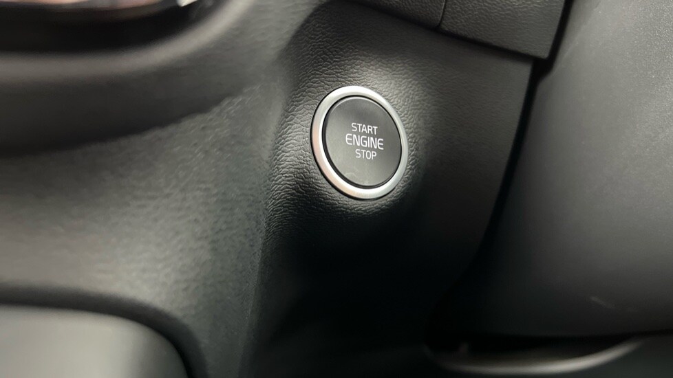 Used Volvo XC40 2024 for sale - 76229234: Photo 42