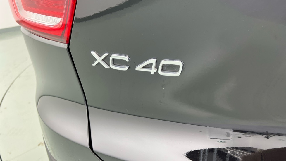 Used Volvo XC40 2024 for sale - 76229234: Photo 55
