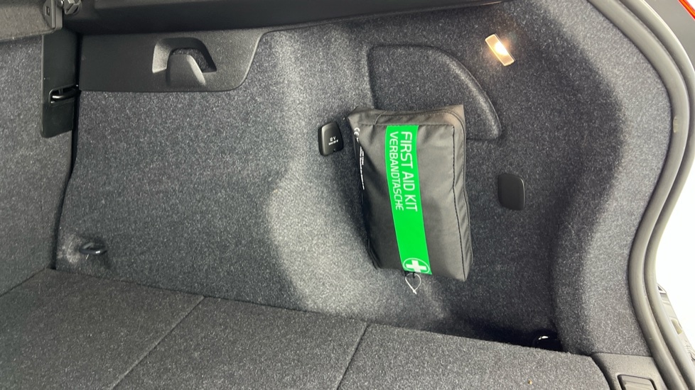 Used Volvo XC40 2024 for sale - 76229234: Photo 56