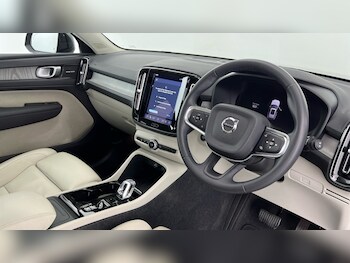 Used Volvo XC40 2023 for sale - 78080945: Photo