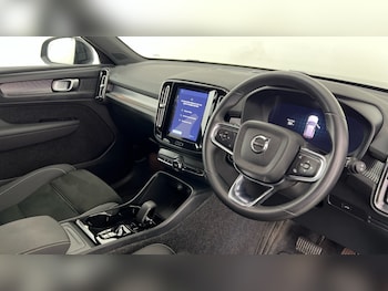 Used Volvo XC40 2025 for sale - 76519444: Photo