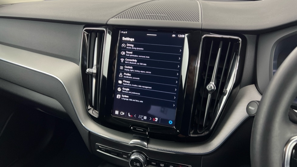 Used Volvo XC60 2023 for sale - 76668200: Photo 17