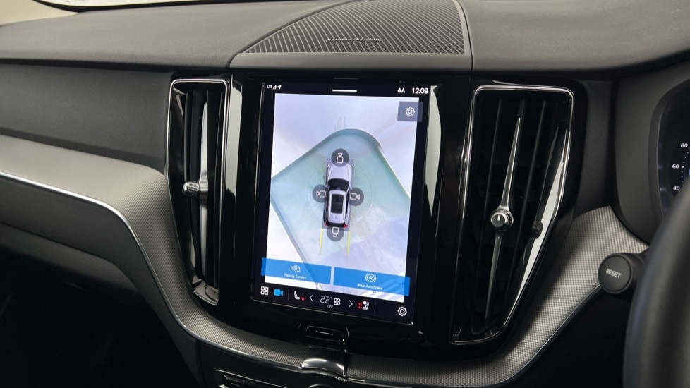 Used Volvo XC60 2023 for sale - 76668200: Photo 19