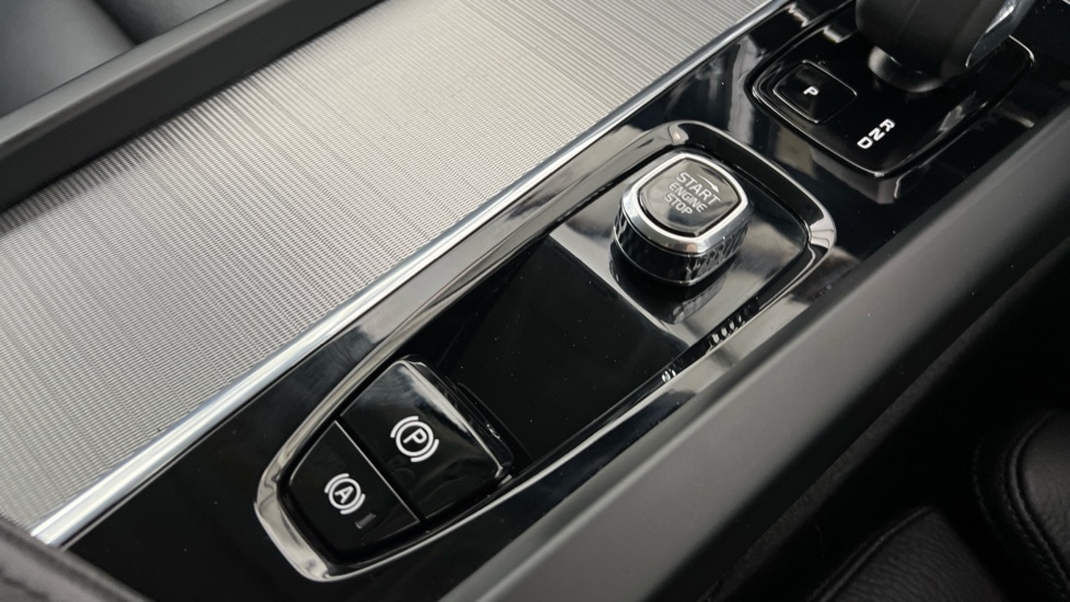 Used Volvo XC60 2023 for sale - 76668200: Photo 27