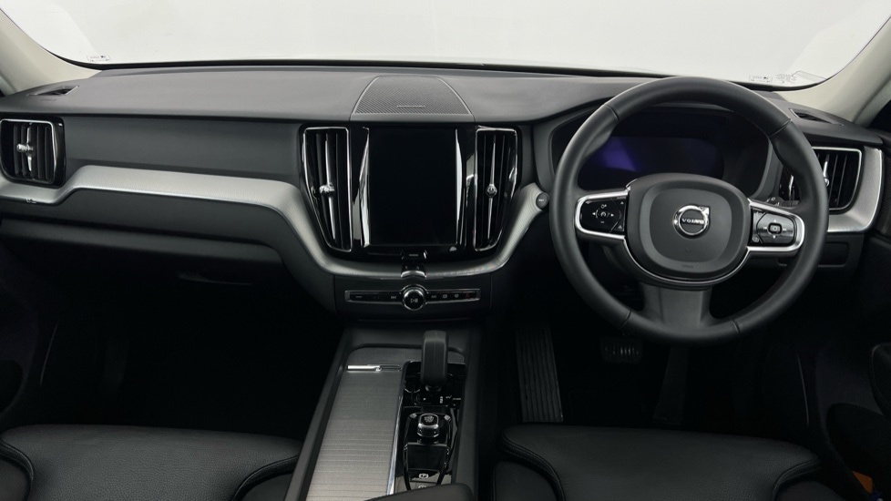 Used Volvo XC60 2023 for sale - 76668200: Photo 5