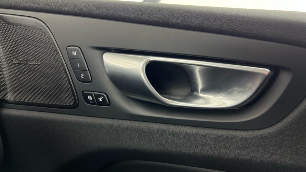 Used Volvo XC60 2023 for sale - 76668200: Photo 51