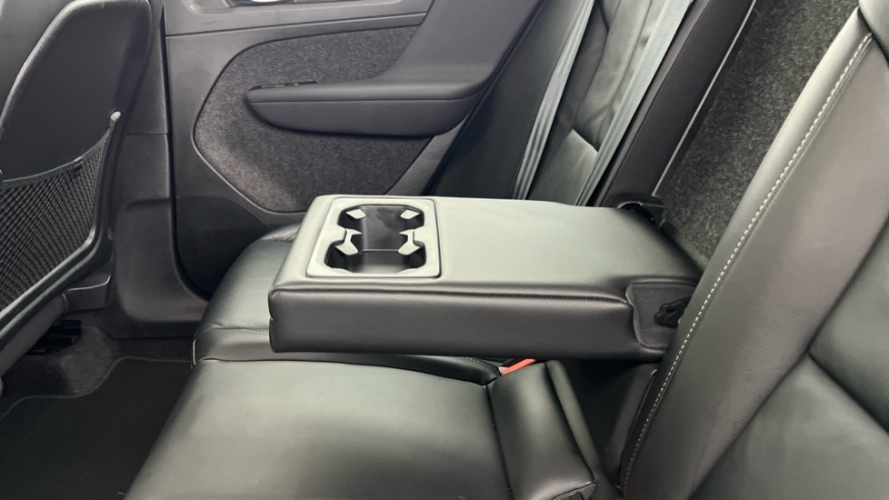 Used Volvo XC40 2021 for sale - 77982983: Photo 34