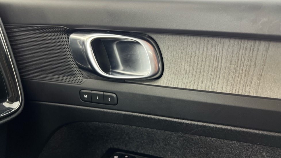 Used Volvo XC40 2021 for sale - 77982983: Photo 52