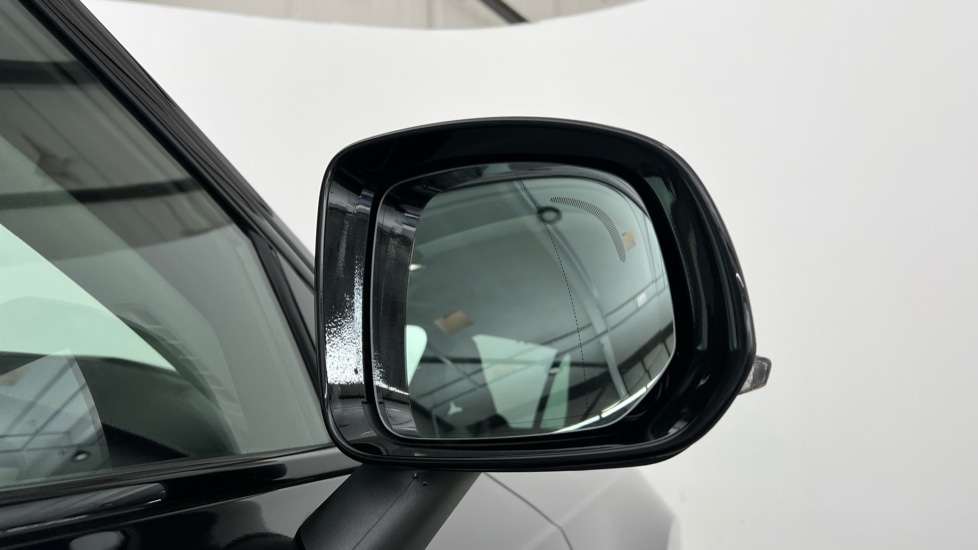 Used Volvo XC90 2023 for sale - 77449837: Photo 32