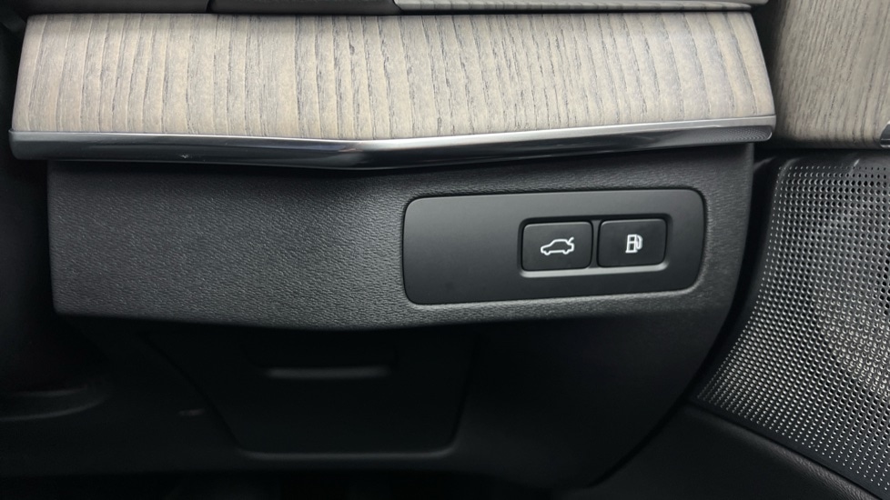 Used Volvo XC90 2023 for sale - 77449837: Photo 57