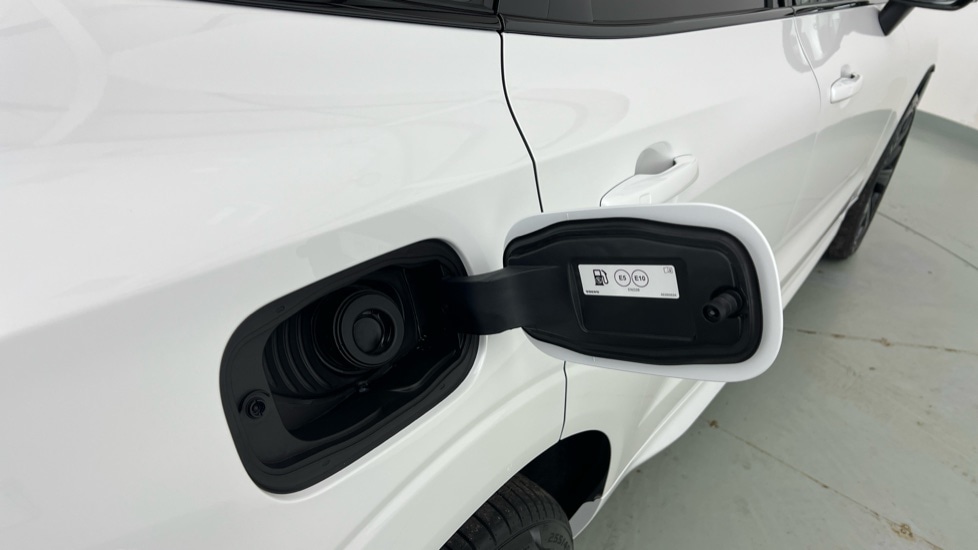 Used Volvo XC60 2025 for sale - 77316092: Photo 16