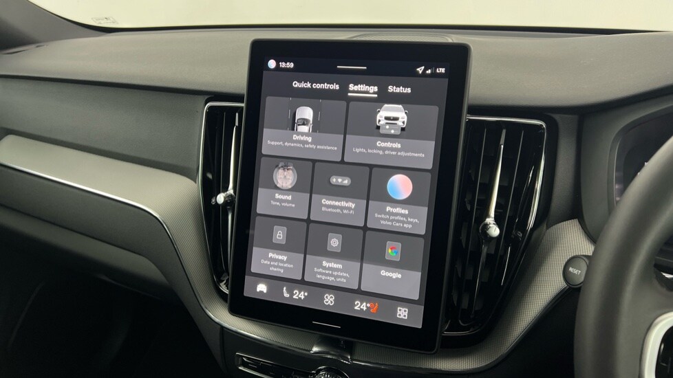 Used Volvo XC60 2025 for sale - 77316092: Photo 17