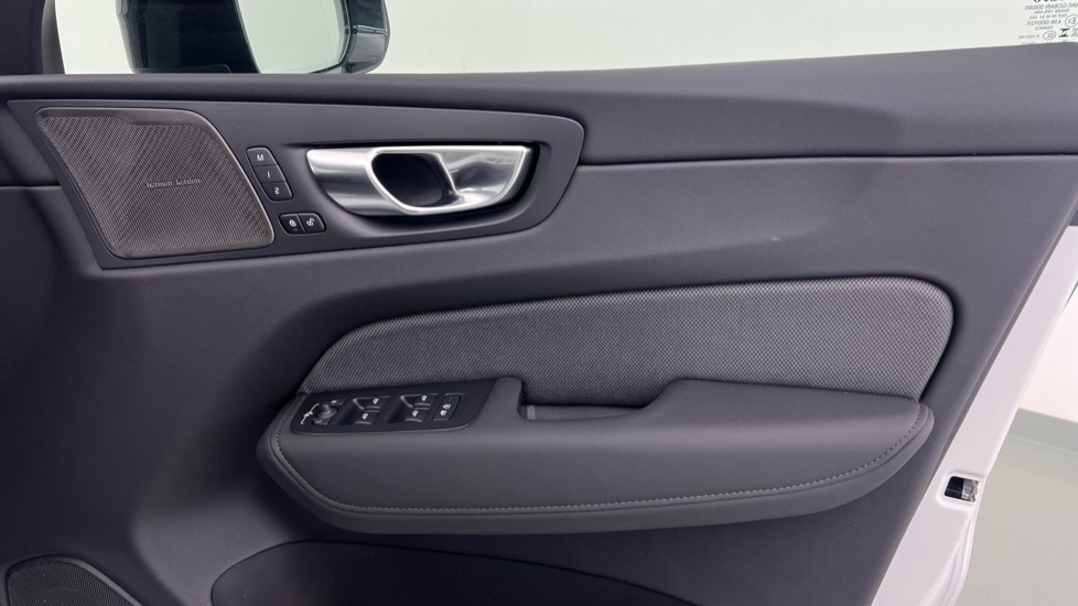 Used Volvo XC60 2025 for sale - 77316092: Photo 29