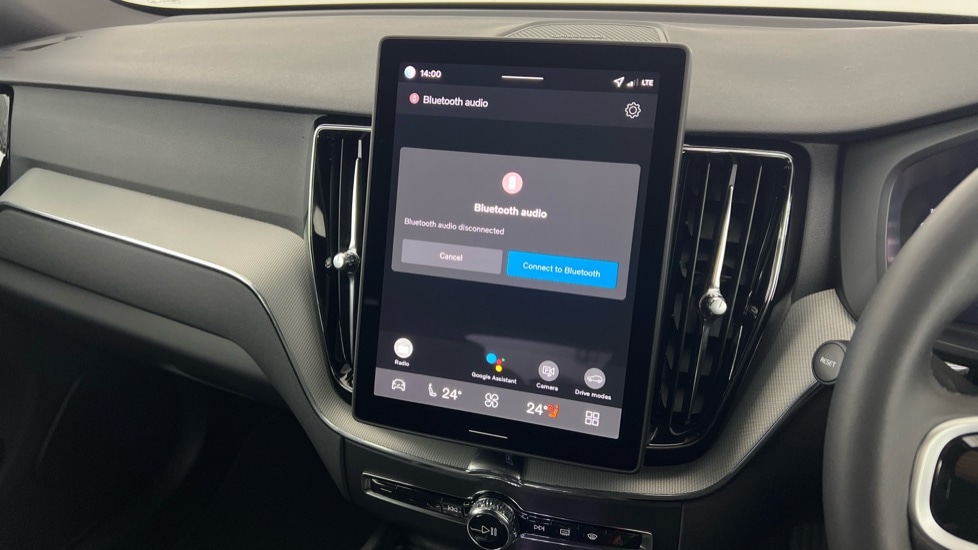 Used Volvo XC60 2025 for sale - 77316092: Photo 41