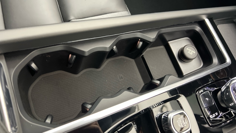 Used Volvo XC60 2025 for sale - 77316092: Photo 51