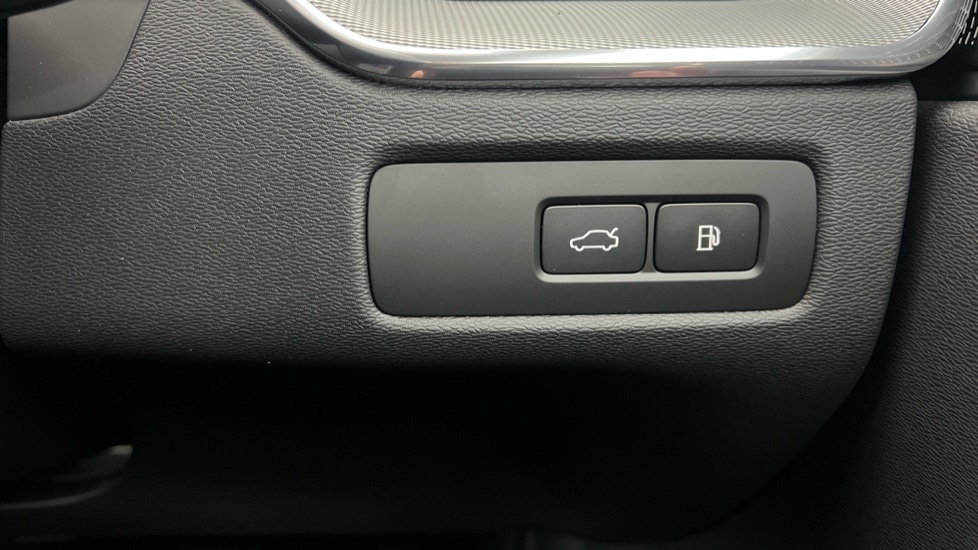 Used Volvo XC60 2025 for sale - 77316092: Photo 53