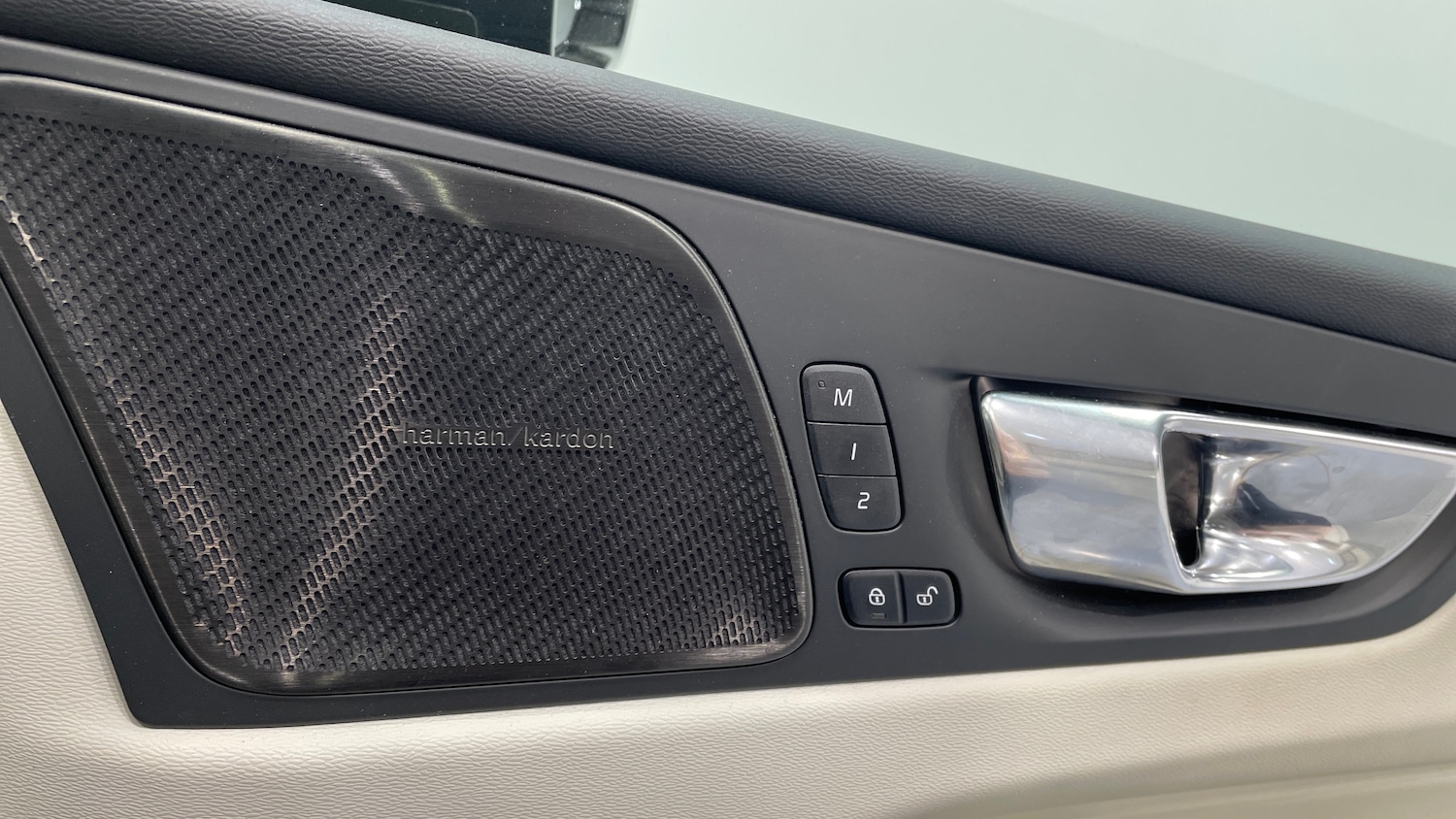 Used Volvo XC60 2022 for sale - 77950602: Photo 29