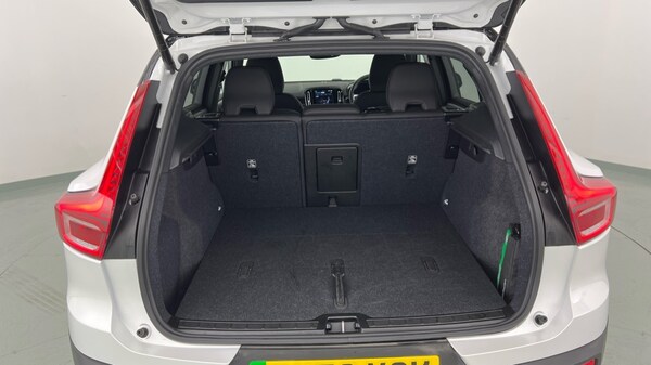 Used Volvo XC40 2023 for sale - 75738495: Photo 13