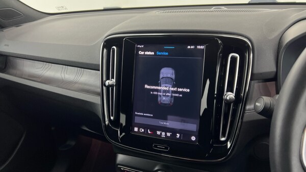 Used Volvo XC40 2023 for sale - 75738495: Photo 15