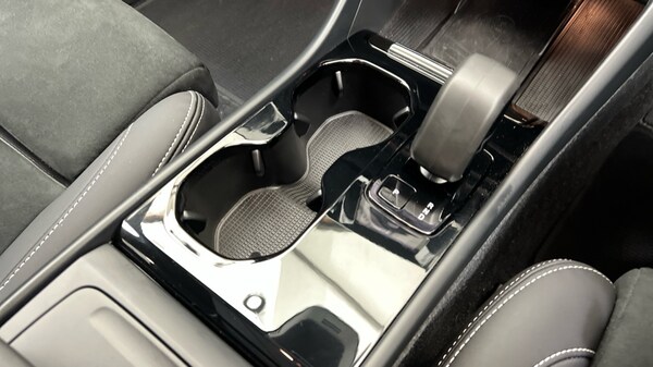 Used Volvo XC40 2023 for sale - 75738495: Photo 25