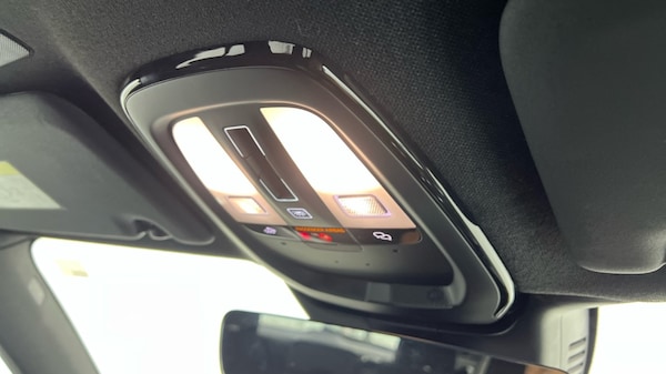Used Volvo XC40 2023 for sale - 75738495: Photo 27