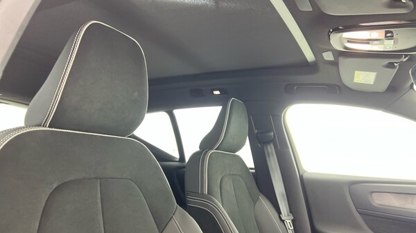 Used Volvo XC40 2023 for sale - 75738495: Photo 30