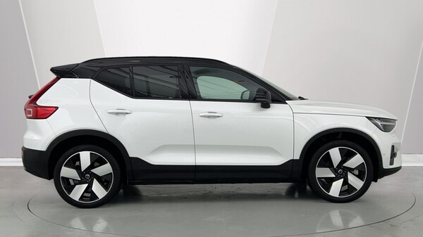 Used Volvo XC40 2023 for sale - 75738495: Photo 3