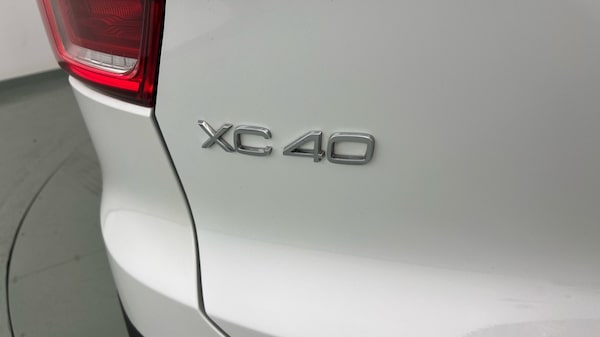 Used Volvo XC40 2023 for sale - 75738495: Photo 53