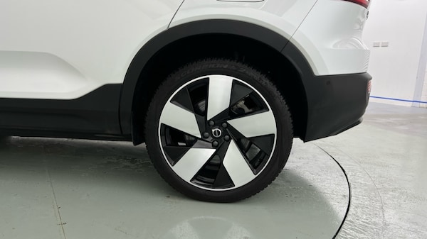 Used Volvo XC40 2023 for sale - 75738495: Photo 60