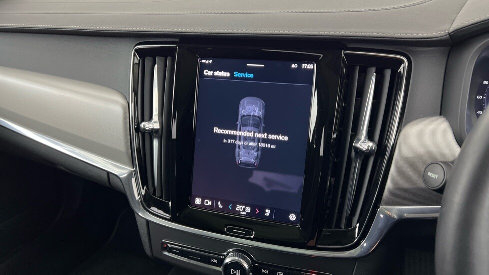 Used Volvo V90 2025 for sale - 76507683: Photo 15