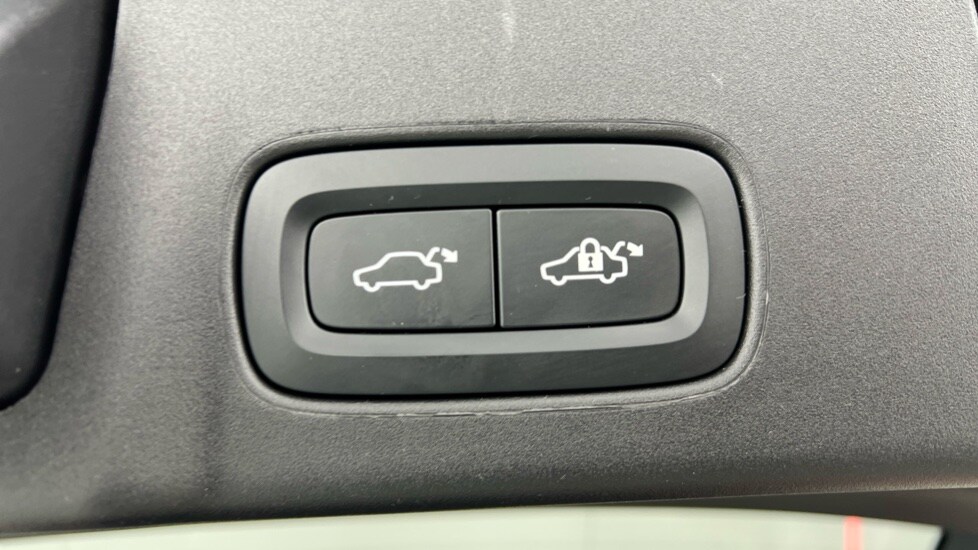 Used Volvo V90 2025 for sale - 76507683: Photo 35